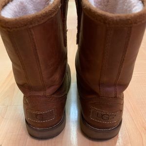 Used kids Uggs
